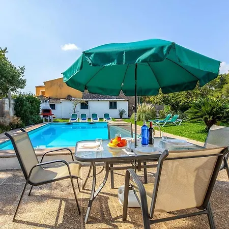 Maria Villa Pollença